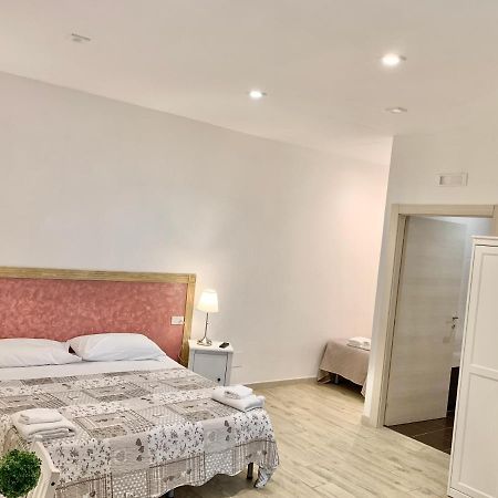 Romano B&B Барі Екстер'єр фото