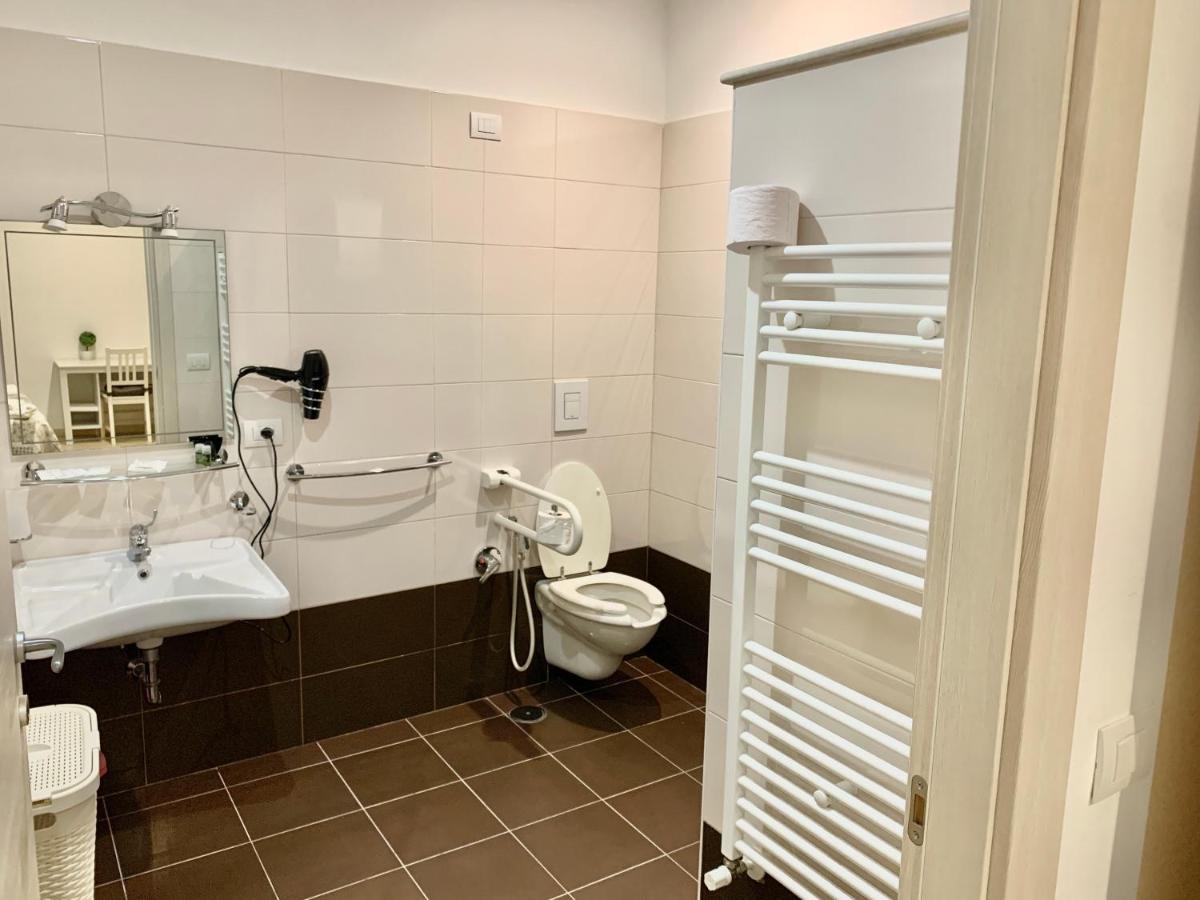 Romano B&B Барі Екстер'єр фото