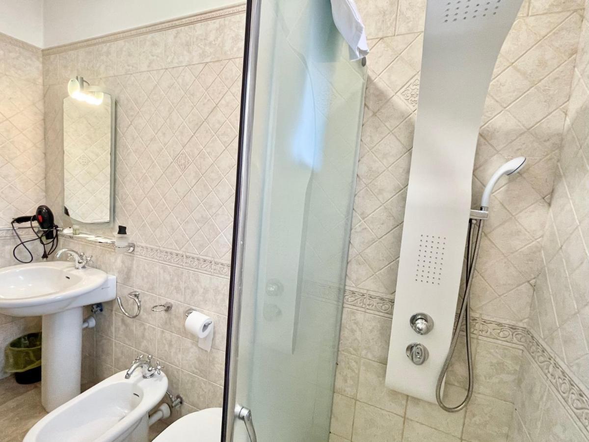 Romano B&B Барі Екстер'єр фото